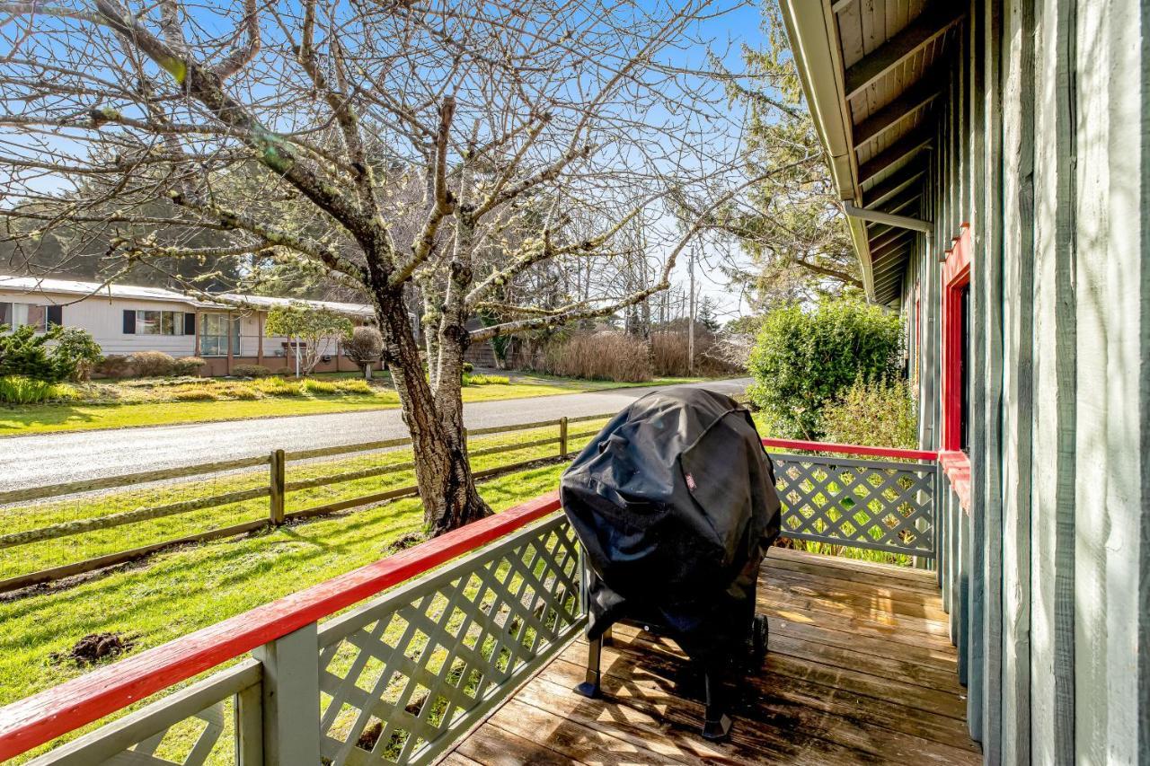 Sommers' Cabin Gleneden Beach ภายนอก รูปภาพ