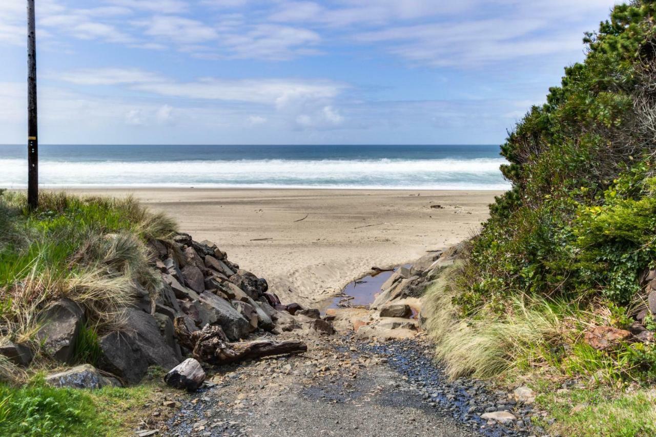 Sommers' Cabin Gleneden Beach ภายนอก รูปภาพ